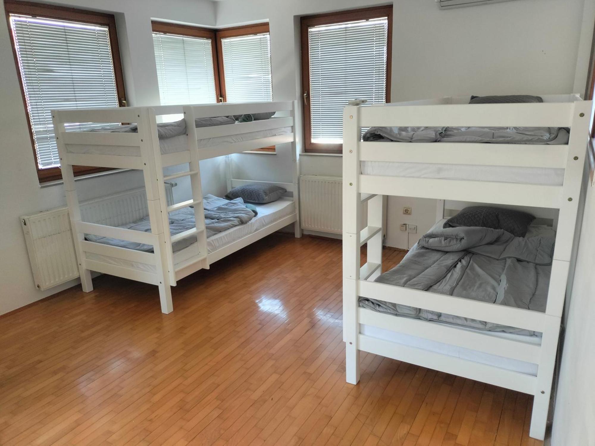 Exotic Nature Hostel Szarajevó Kültér fotó